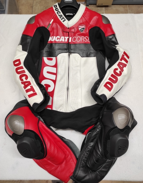 PSY-LAVAGGIO-ABBIGLIAMENTO-MOTO-PADOVA00005